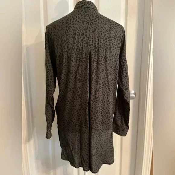 Zara animal leopard print khaki button down shirt size XS - Picture 6 of 12